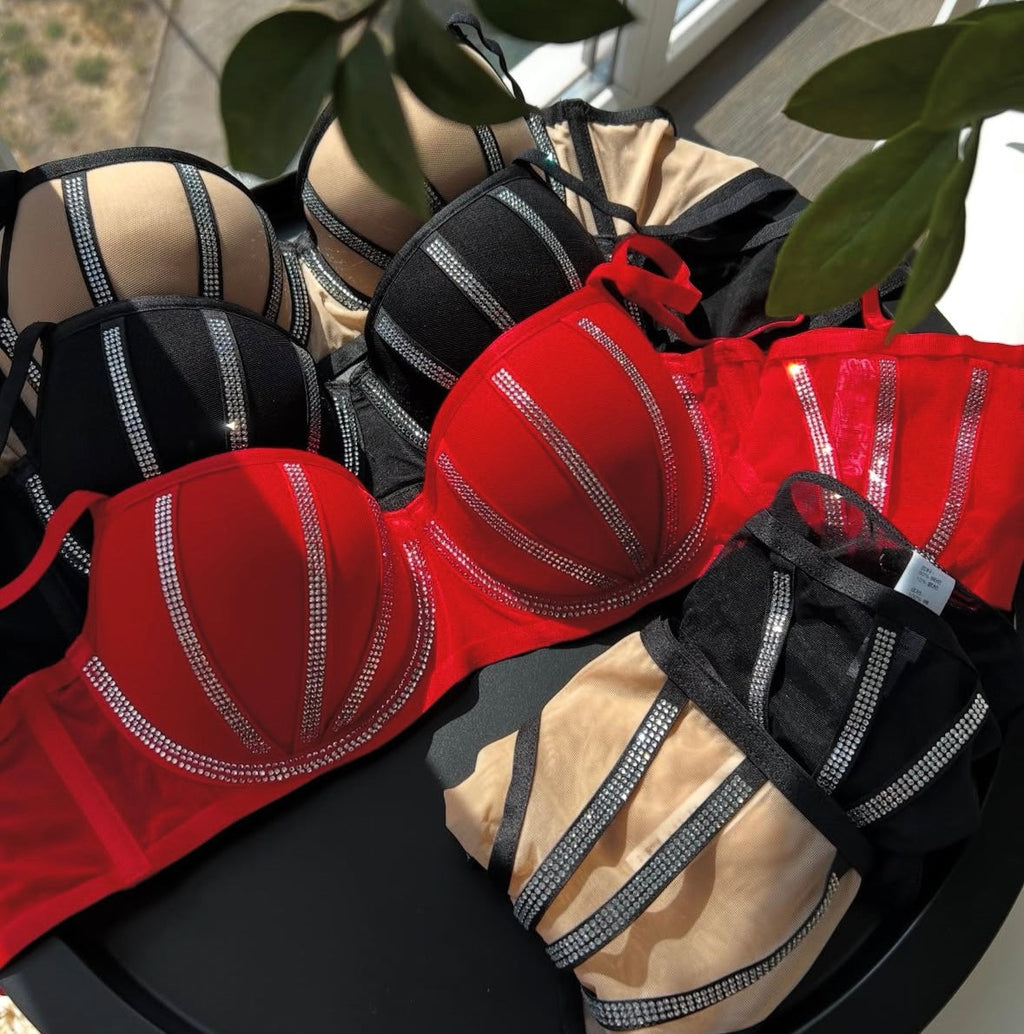 Stylish Glitter Lines Style Bra Set
