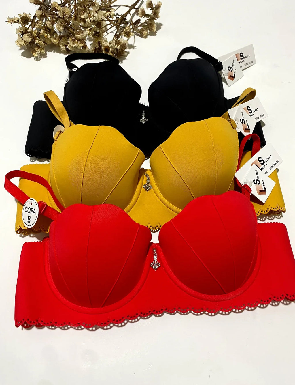 Imported Laser-Cut Shell Bandeau / Strapless Bra