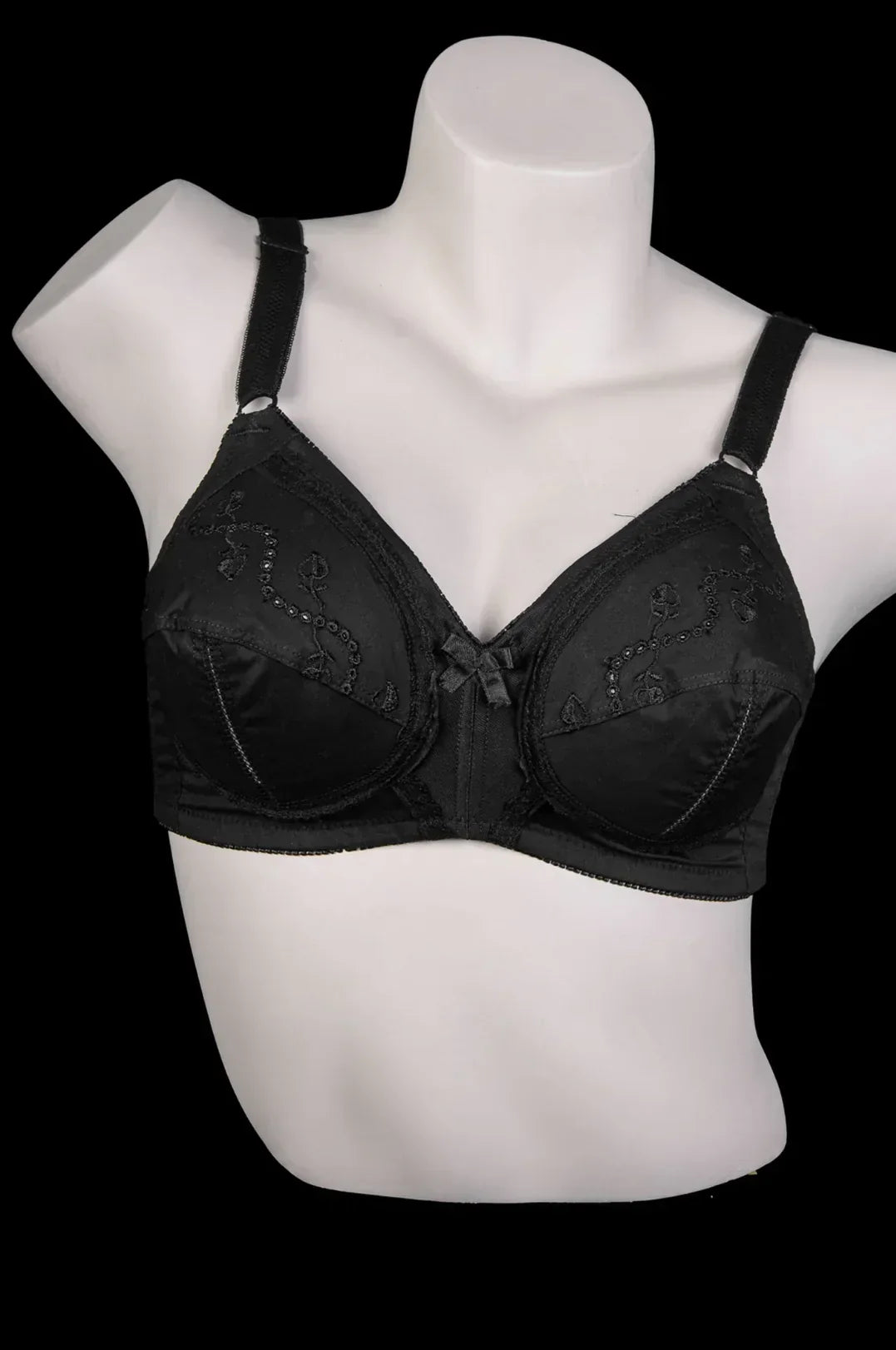 Pack of 5 - Rs:4000  Buy 2 Get 3 free  Comfort Minimizer Full Coverege Bra