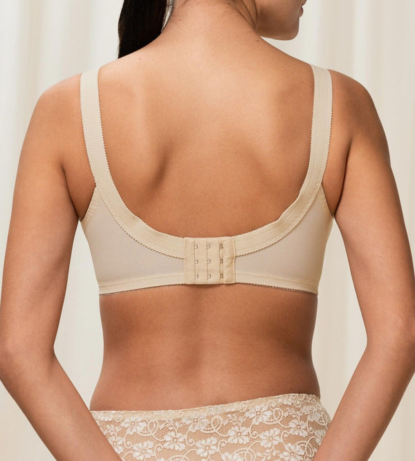 Buy 1 Get 1 free Triumph Doreen Classic Non-Padded Full Coverage Bra for Women